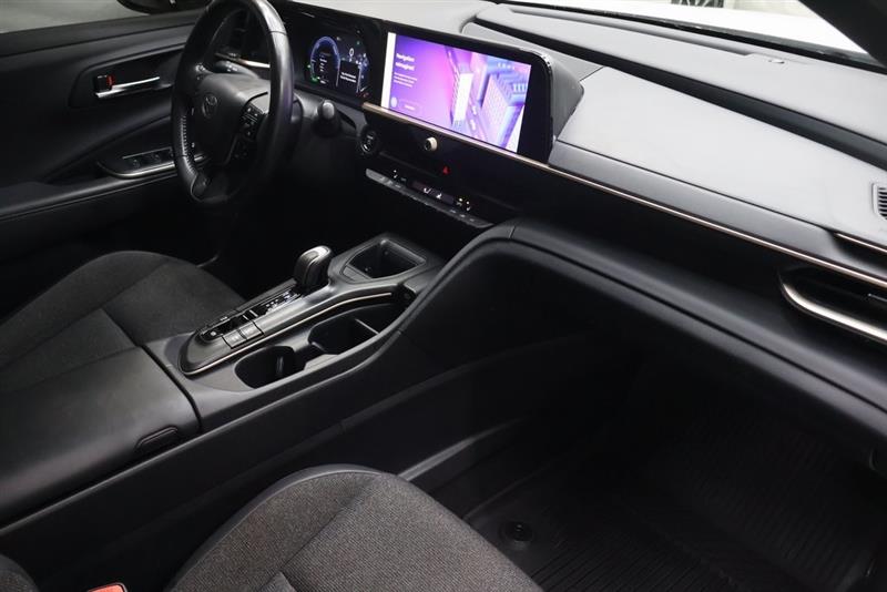 2023 TOYOTA CROWN XLE/LIMITED