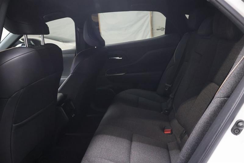 2023 TOYOTA CROWN XLE/LIMITED