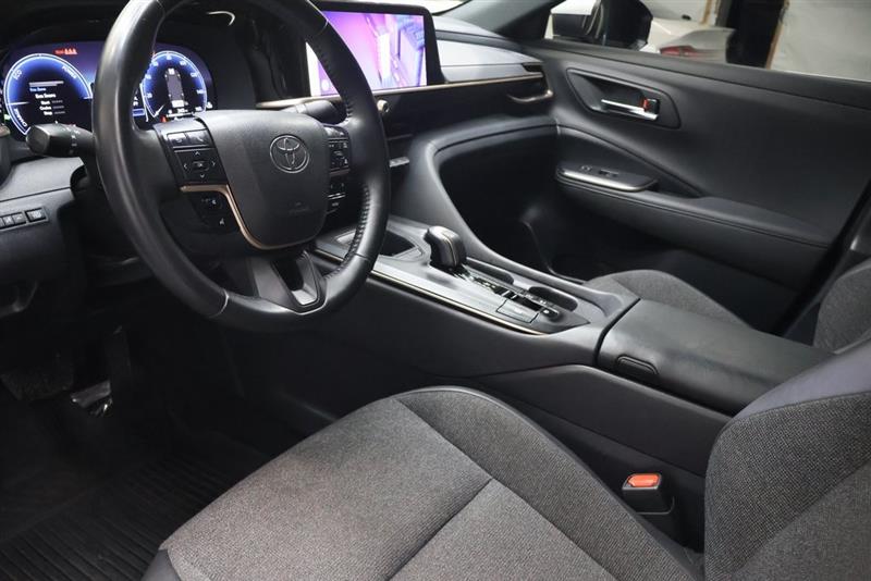 2023 TOYOTA CROWN XLE/LIMITED