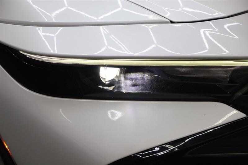 2023 TOYOTA CROWN XLE/LIMITED