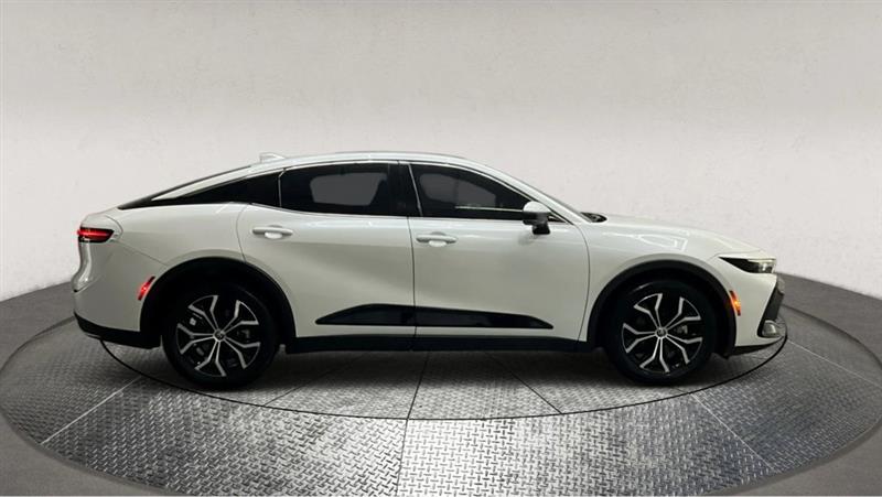 2023 TOYOTA CROWN XLE/LIMITED