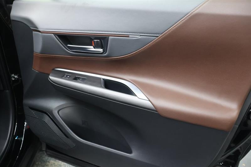 2023 TOYOTA VENZA XLE