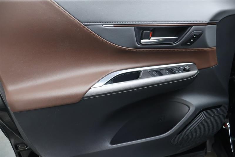 2023 TOYOTA VENZA XLE