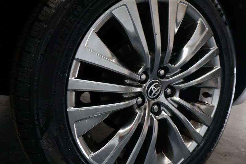 2023 TOYOTA VENZA XLE