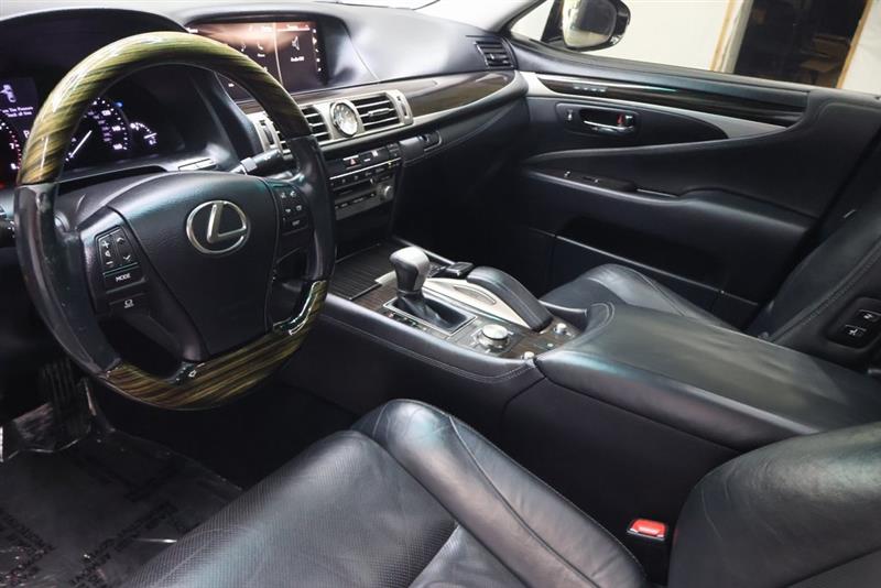 2016 LEXUS LS 460 