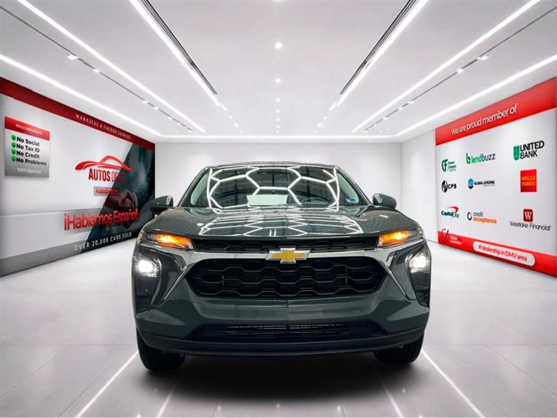 2025 CHEVROLET TRAX LS