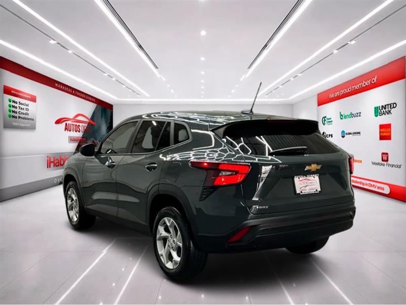 2025 CHEVROLET TRAX LS