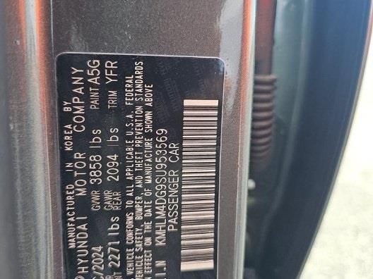 2025 HYUNDAI ELANTRA SEL Sport