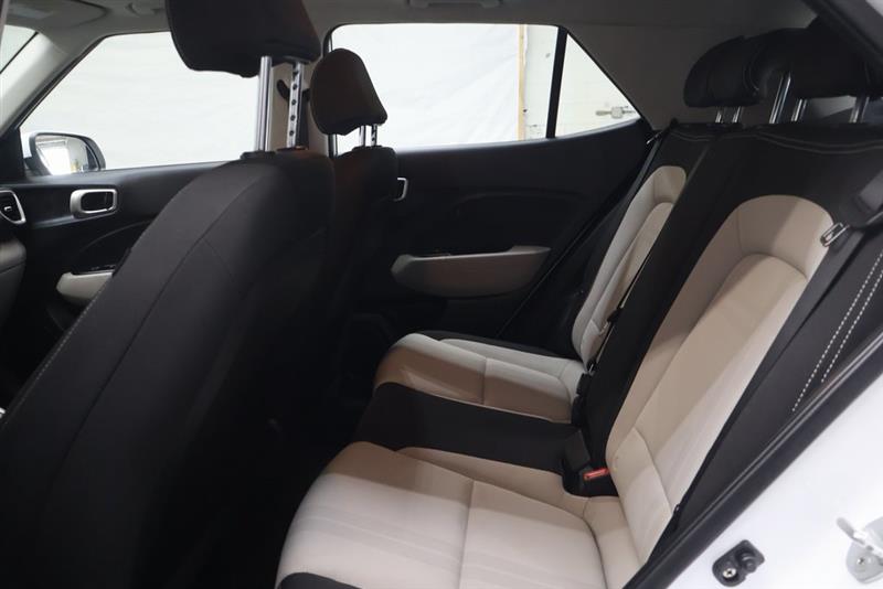 2022 HYUNDAI VENUE SEL