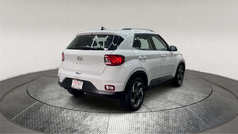 2022 HYUNDAI VENUE SEL