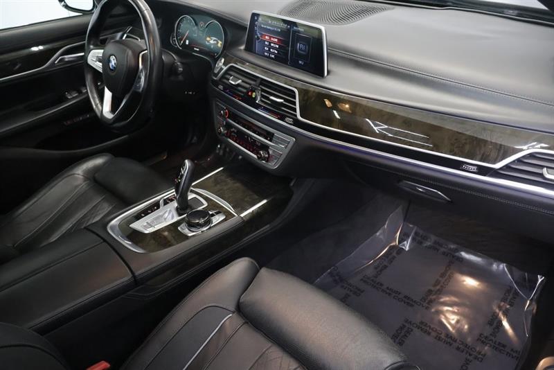 2017 BMW 7 SERIES 750i