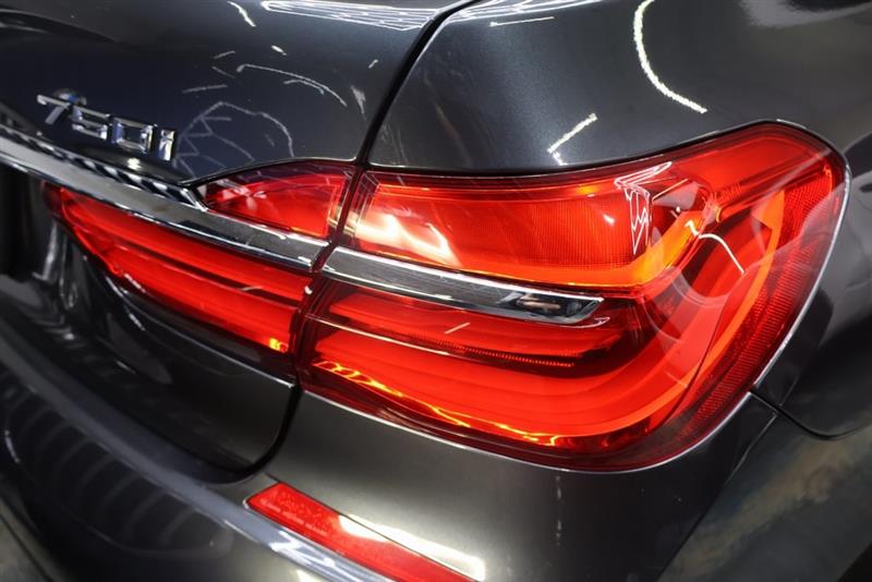 2017 BMW 7 SERIES 750i