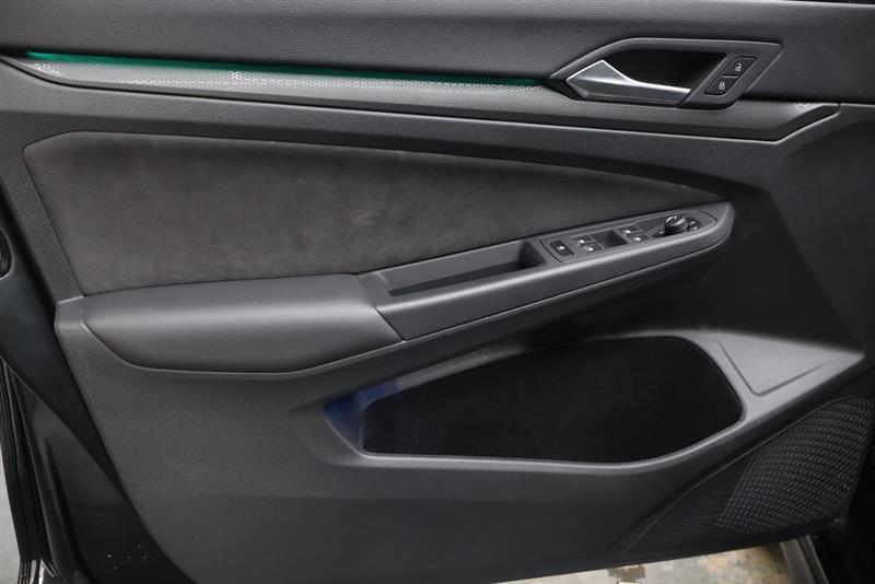 2024 VOLKSWAGEN GOLF GTI S