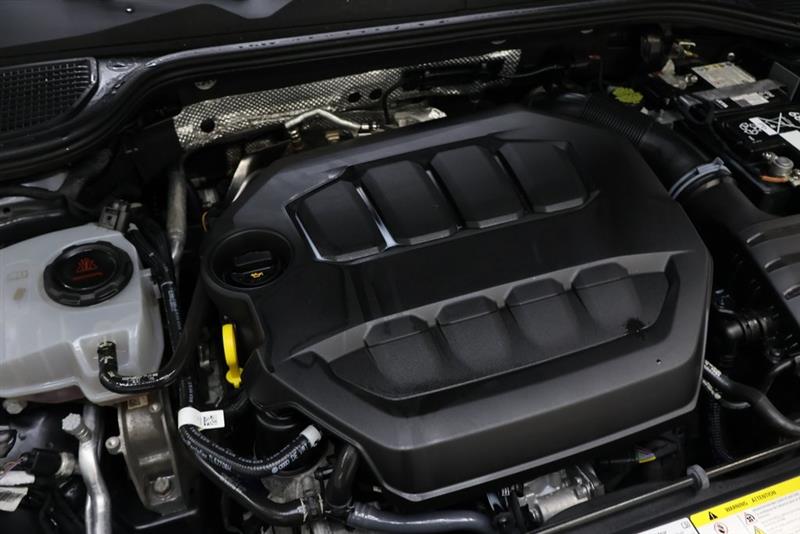 2024 VOLKSWAGEN GOLF GTI S