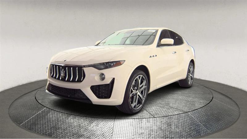 2020 MASERATI LEVANTE 