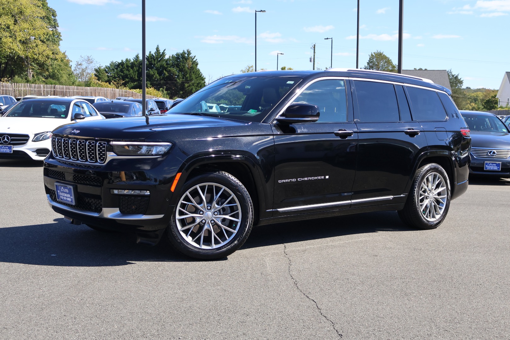 2022 Jeep Grand Cherokee L Summit's photo