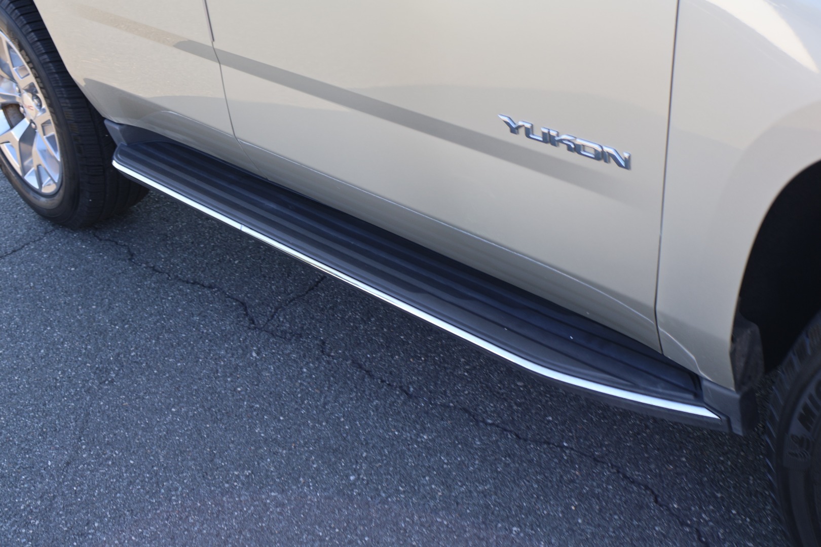 2016 Gmc Yukon SLT photo 10
