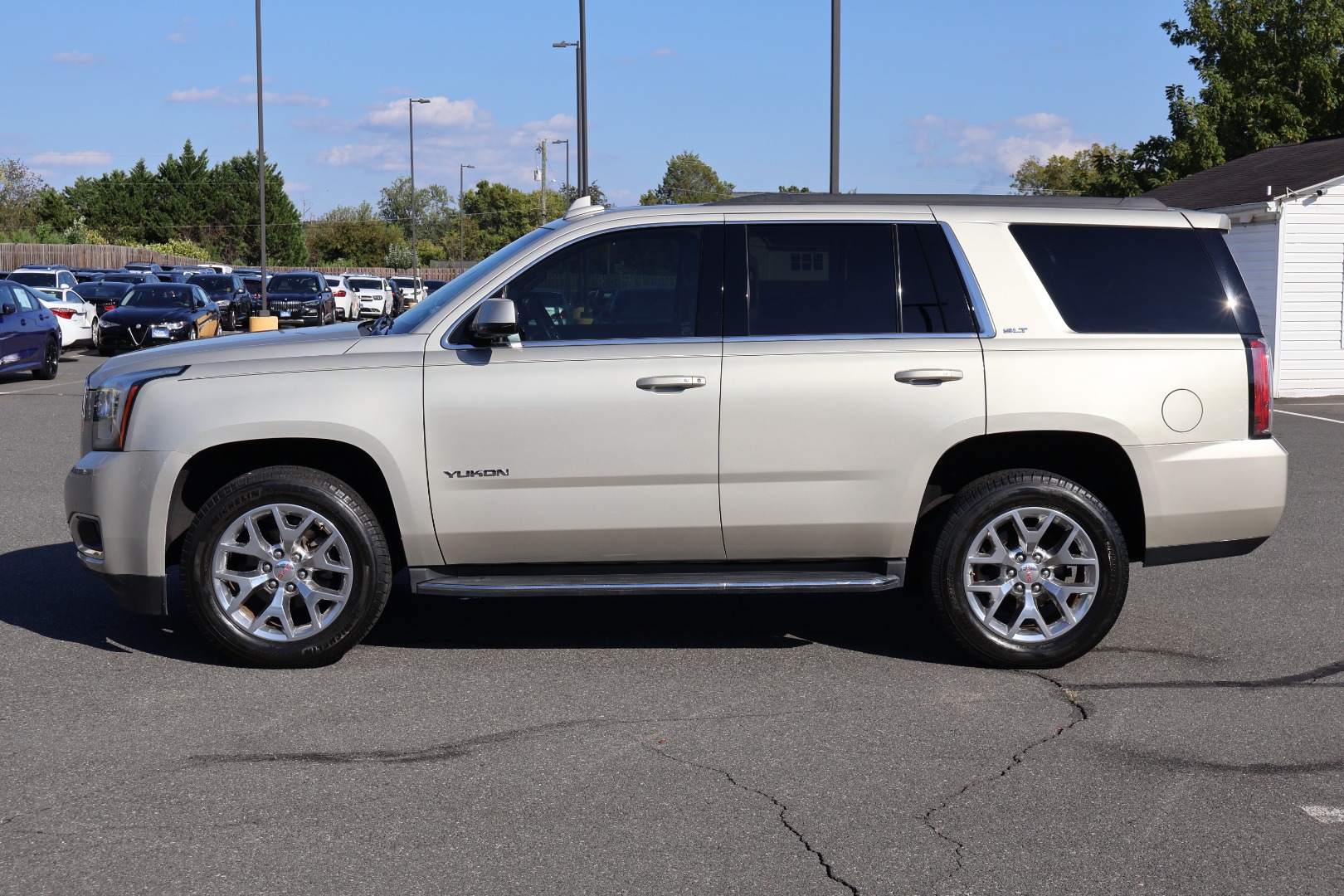 2016 Gmc Yukon SLT photo 4