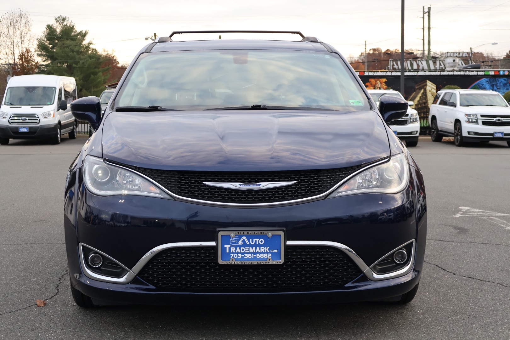 2018 Chrysler Pacifica Touring L photo 4