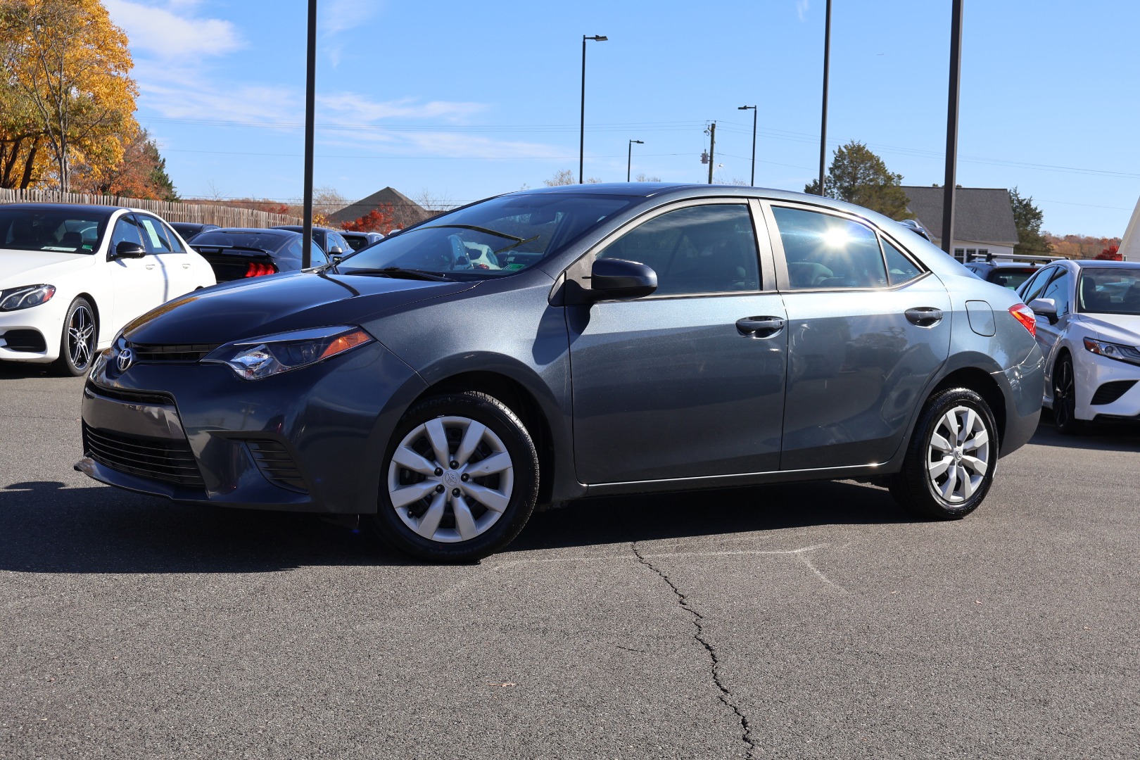 2015 Toyota Corolla LE's photo