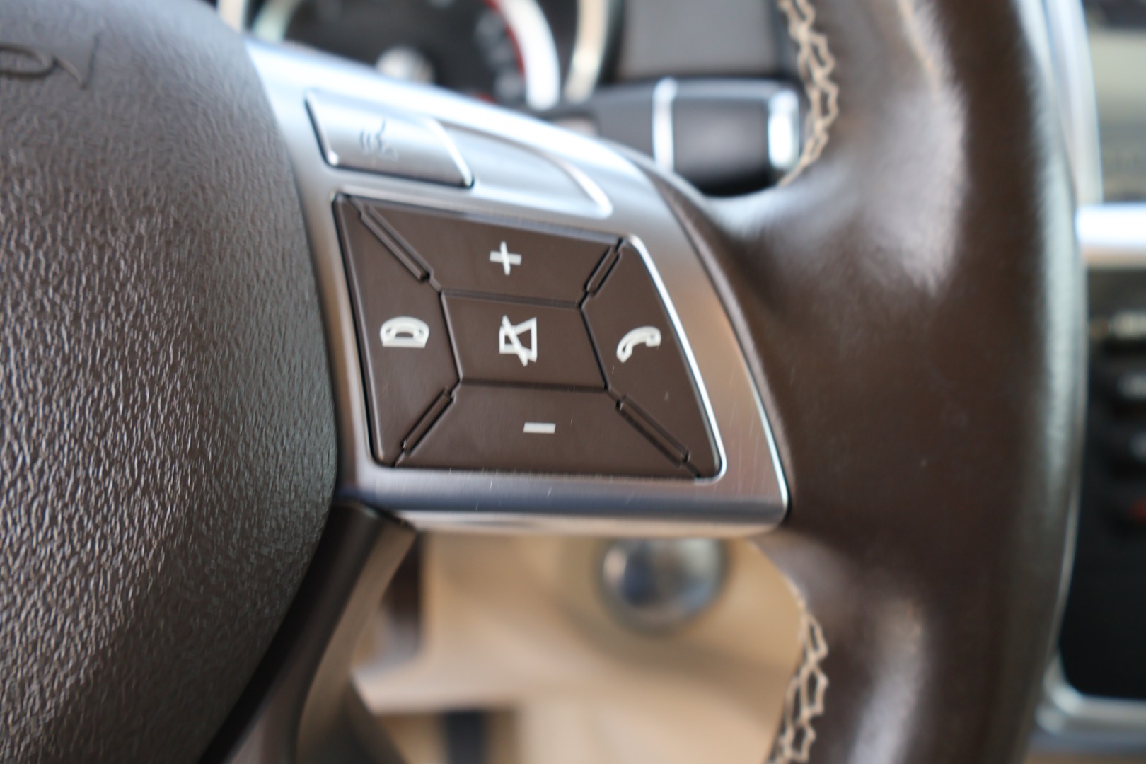2013 Mercedes Benz GL 450 photo 24