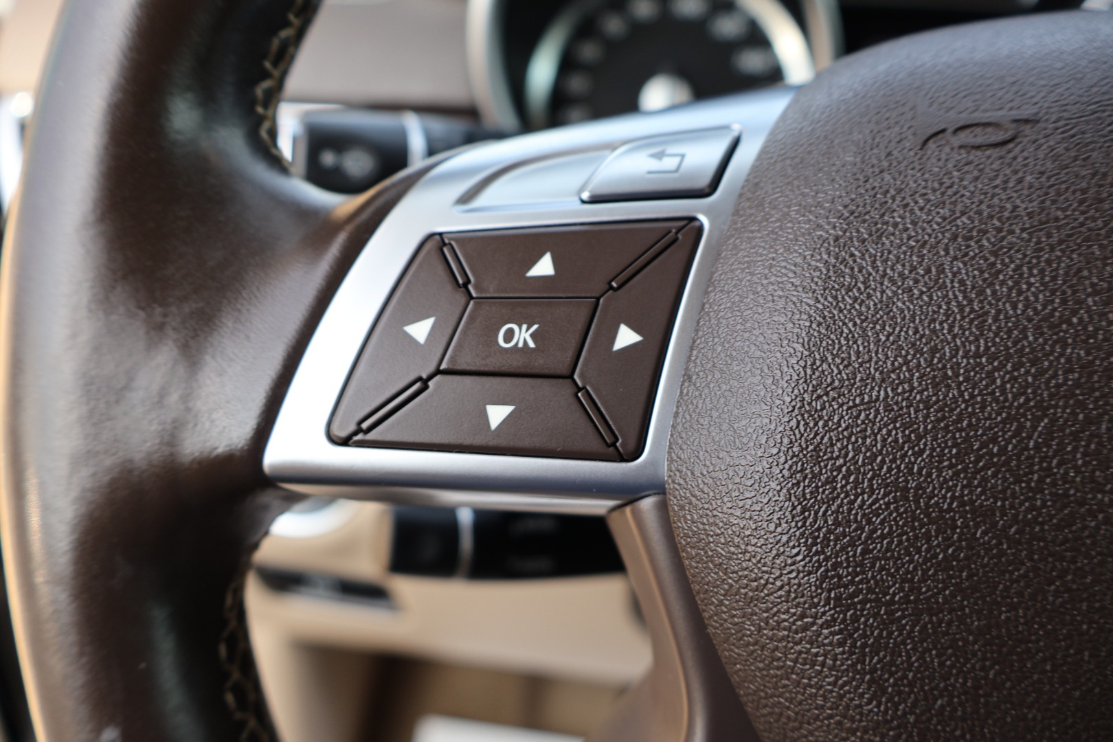 2013 Mercedes Benz GL 450 photo 25