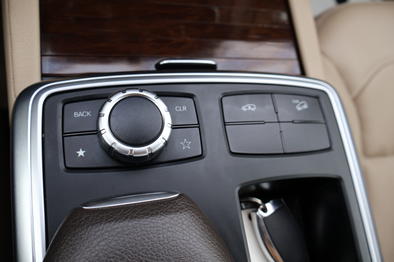 2013 Mercedes Benz GL 450 photo 32