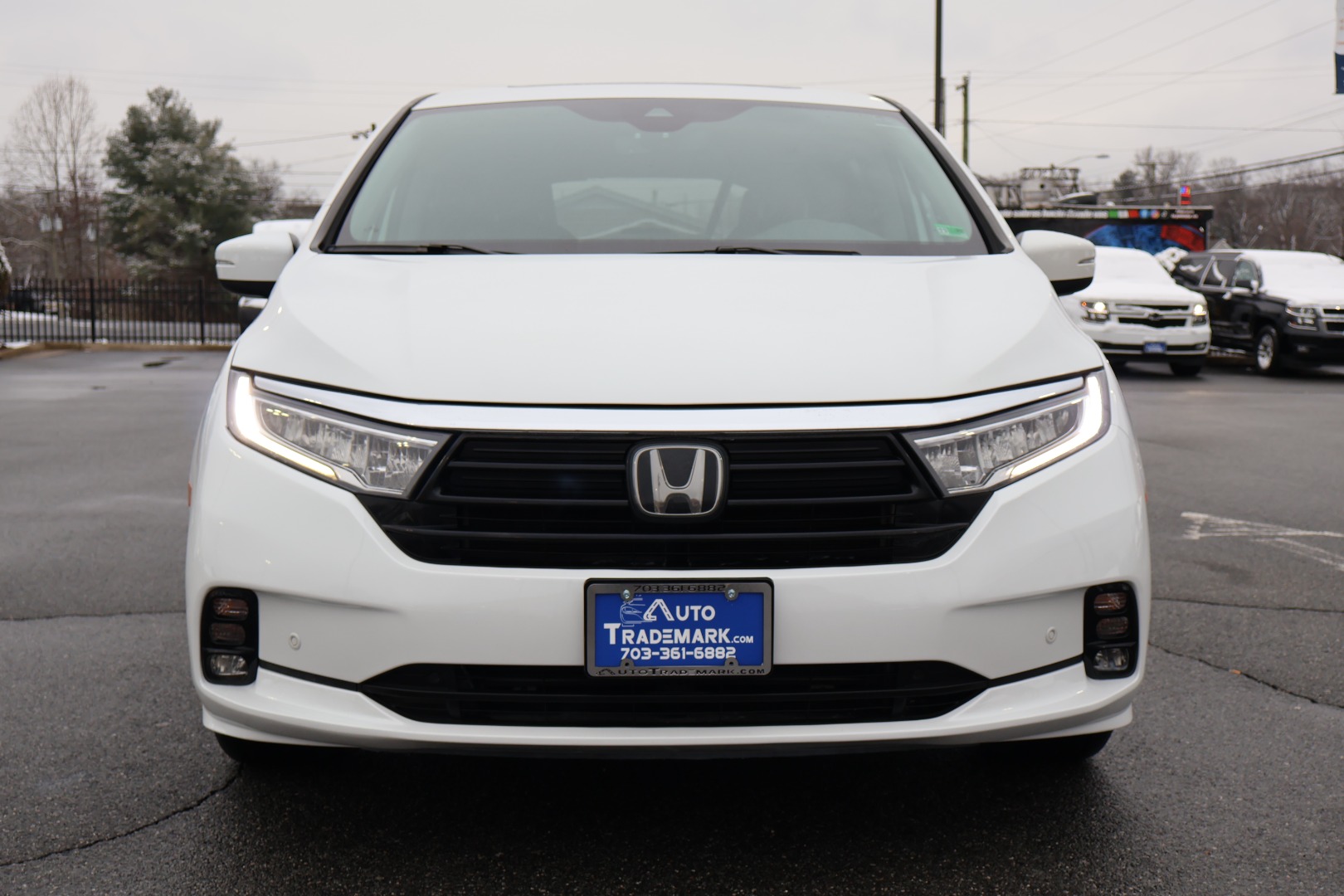 2023 Honda Odyssey Touring photo 3