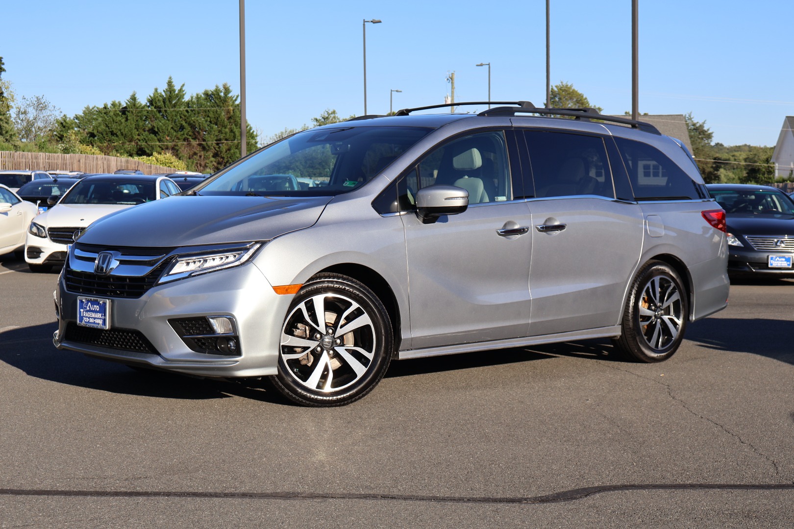 2019 Honda Odyssey Elite photo 2