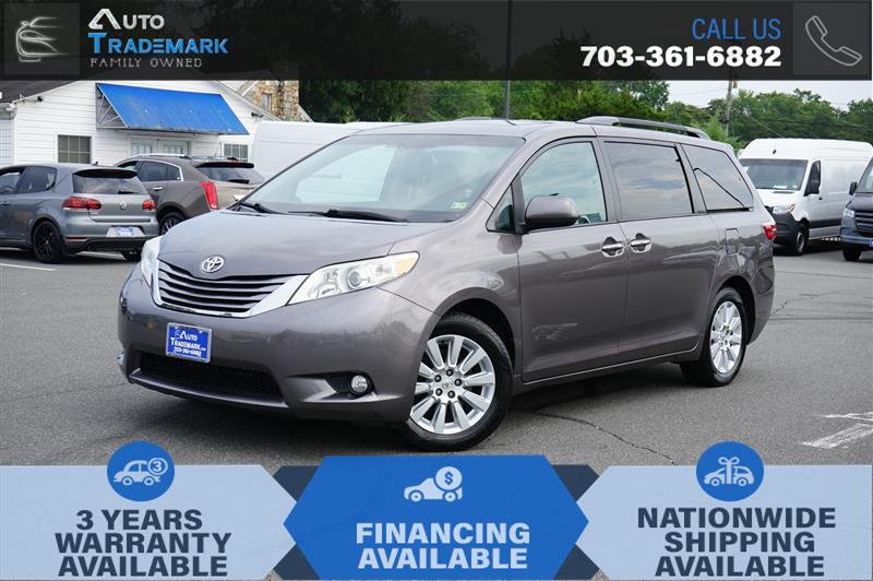 2012 TOYOTA SIENNA