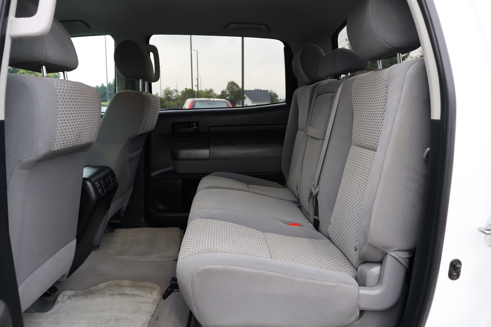 2011 Toyota Tundra CrewMax photo 13