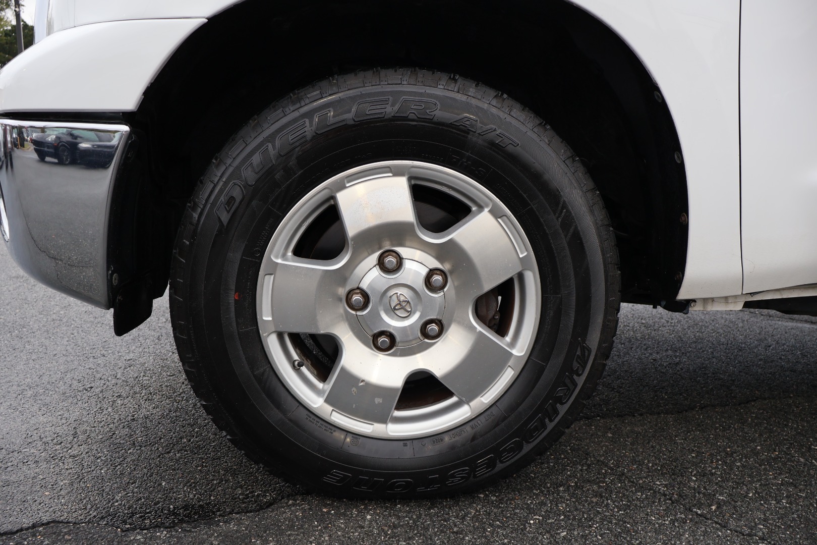 2011 Toyota Tundra CrewMax photo 23