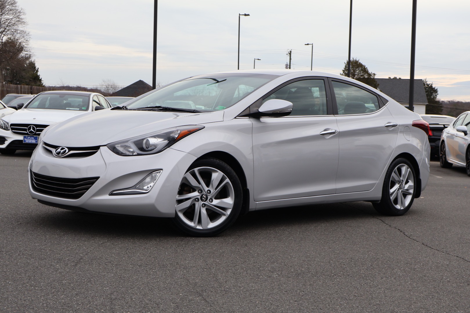 2015 Hyundai Elantra Limited's photo