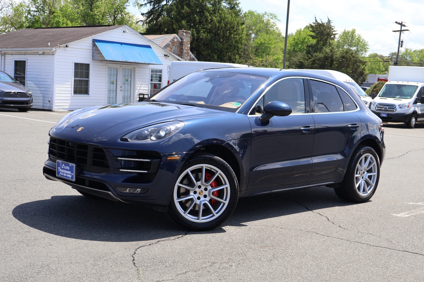 2016 Porsche Macan Turbo's photo
