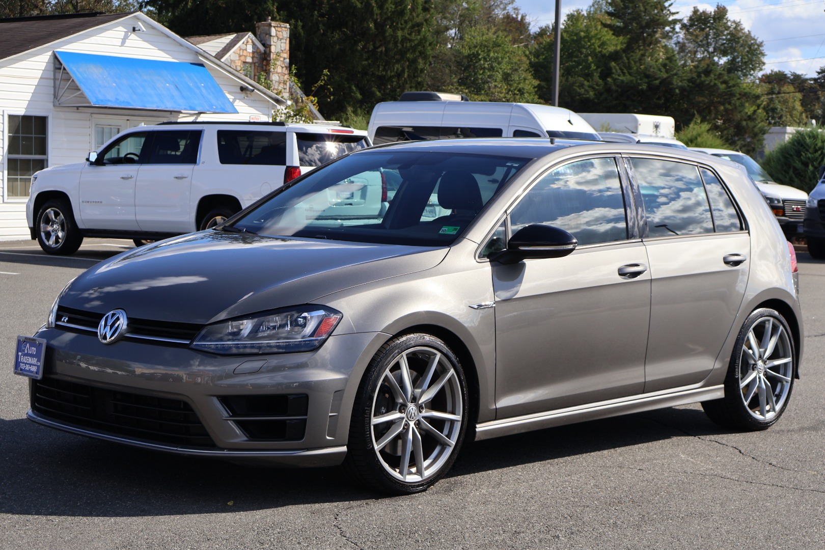 2017 Volkswagen Golf R Base photo 3