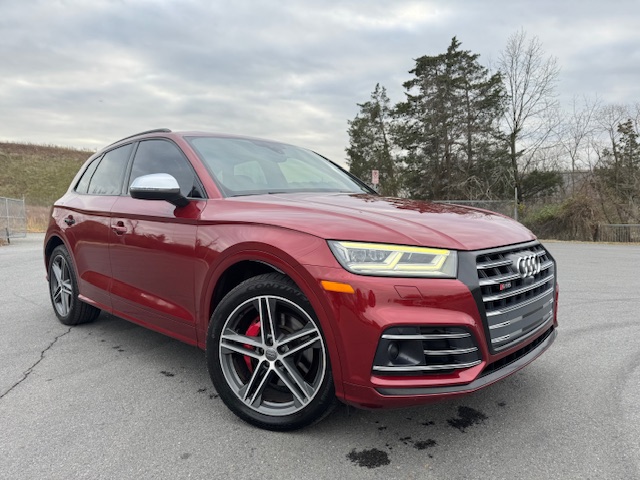 Audi SQ5's photo