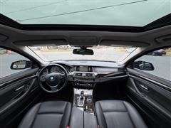 2016 BMW 5 Series 528i photo 33