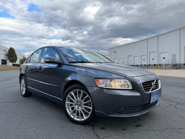 2010 VOLVO S40