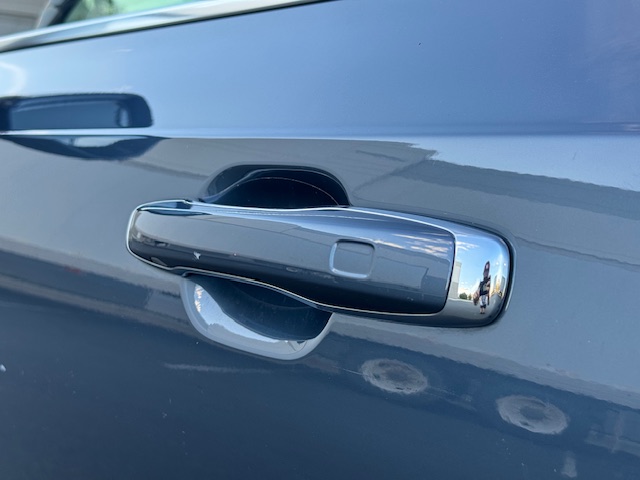 2018 Volvo XC90 Momentum photo 11