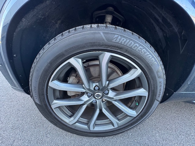 2018 Volvo XC90 Momentum photo 13