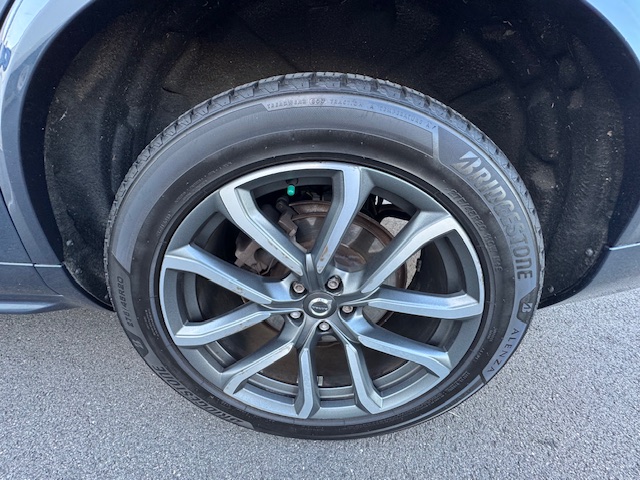 2018 Volvo XC90 Momentum photo 14