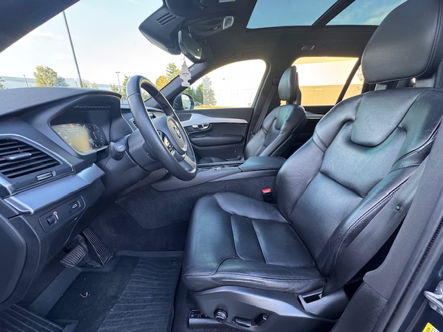2018 Volvo XC90 Momentum photo 23