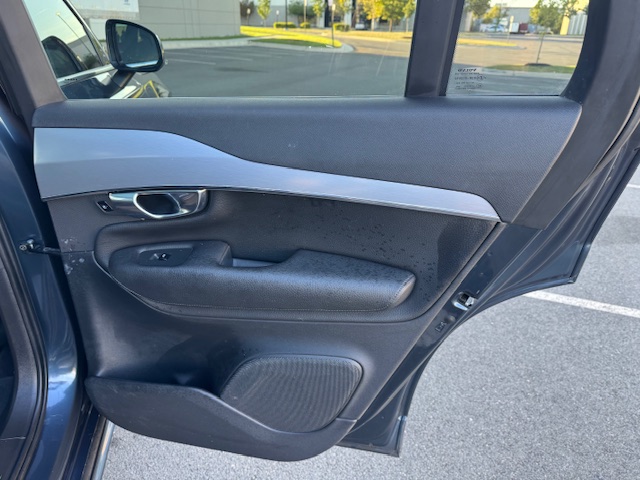 2018 Volvo XC90 Momentum photo 33