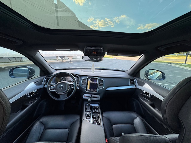 2018 Volvo XC90 Momentum photo 40