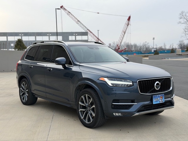 2018 Volvo XC90 Momentum's photo