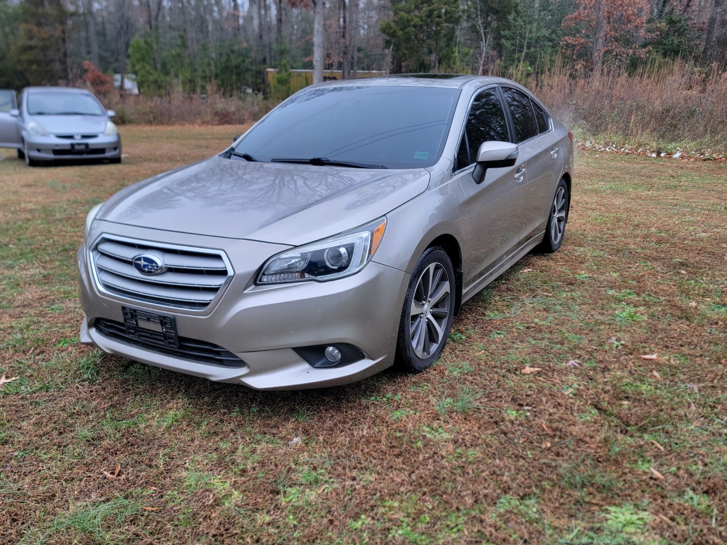 2015 Subaru Legacy 2.5i Limited's photo