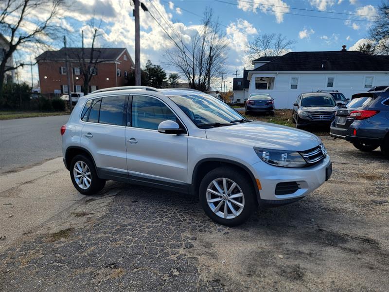 2017 VOLKSWAGEN TIGUAN WOLFSBURG EDITION