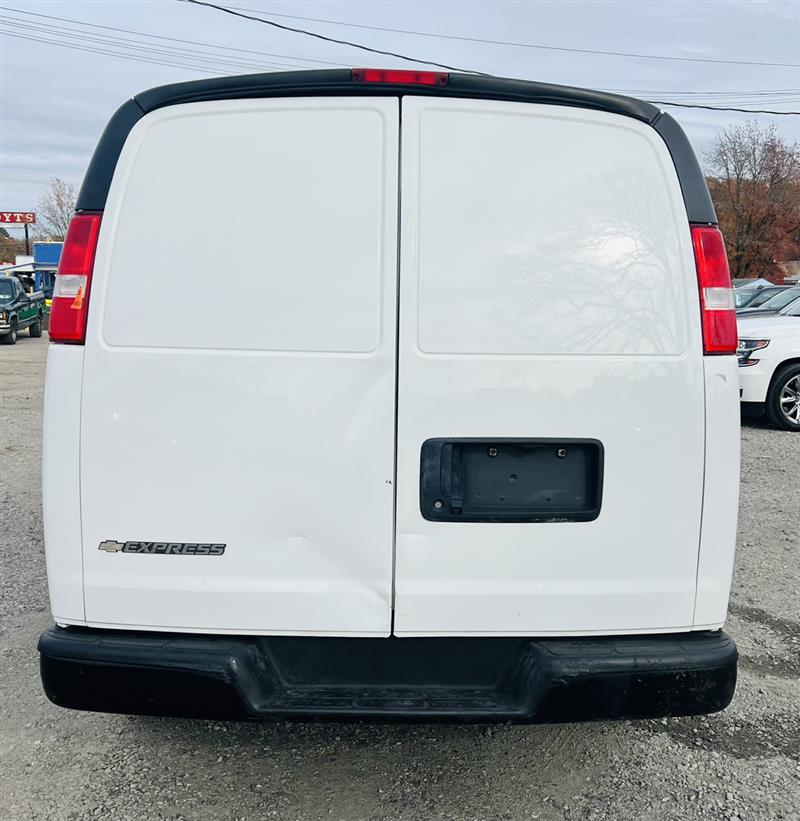 2021 Chevrolet Express Cargo Work Van photo 4