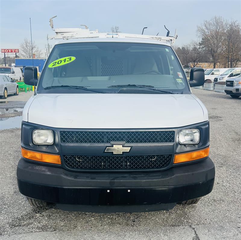 Chevrolet Express Cargo's photo