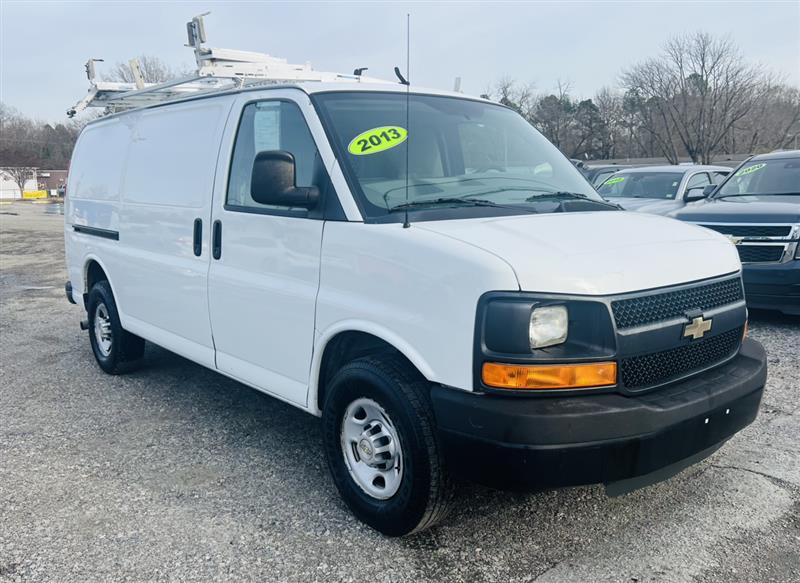 2013 Chevrolet Express Cargo Work Van photo 2